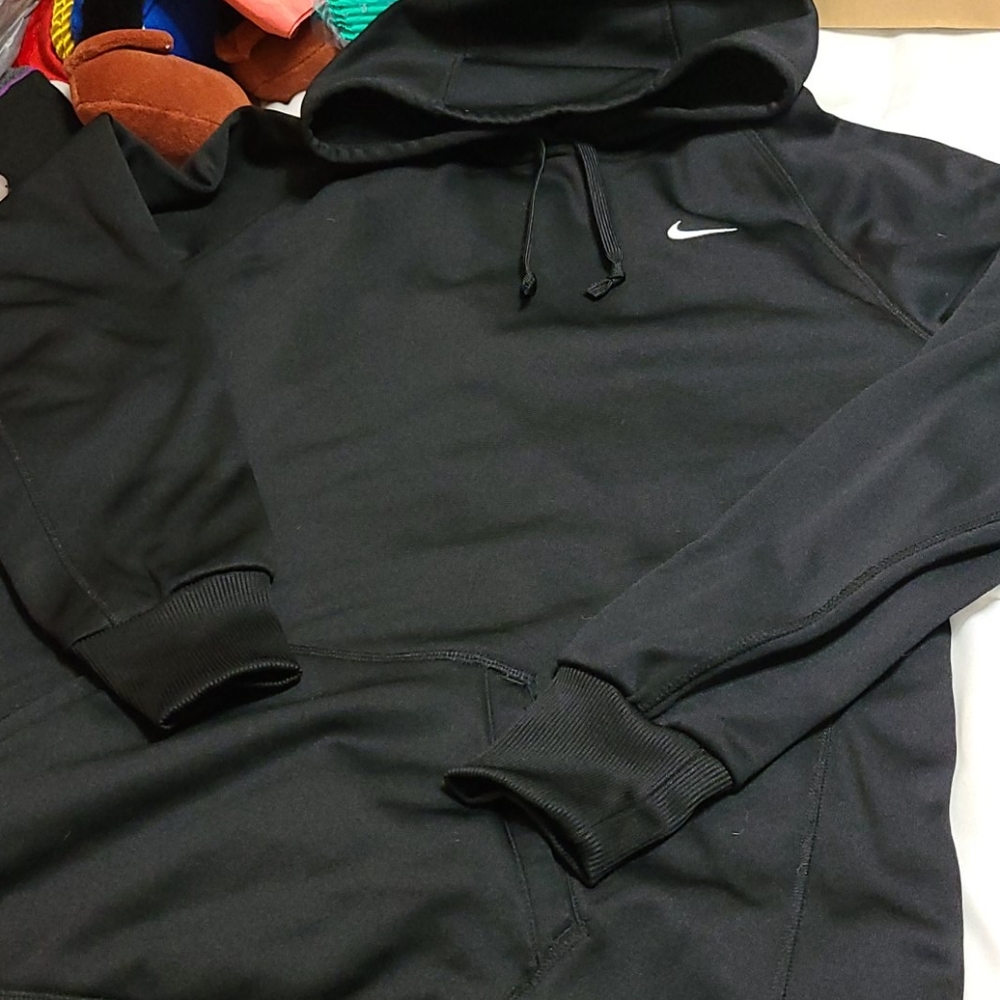 Nike therma-fit hoodie
